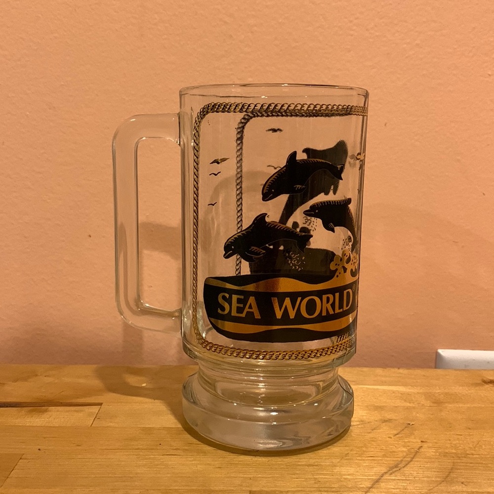 Vintage Sea World Glass Mug